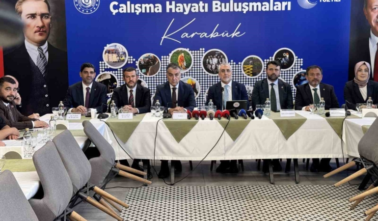 bakan-isikhan-is-dunyasina-mujdeyi-karabukten-verdi-51-milyar-liralik-destek-aciklamasi-rShJSces.jpg