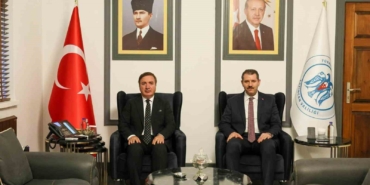 bakan-yardimcisi-ayhandan-erzincan-valiligine-ziyaret-6Kvl53AM.jpg