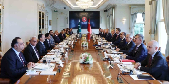 bakani-kacir-turkiye-pakistan-is-ve-yatirim-forumunda-iki-ulkenin-is-dunyasi-temsilcileriyle-bulustuk-f6MLka5O.jpg
