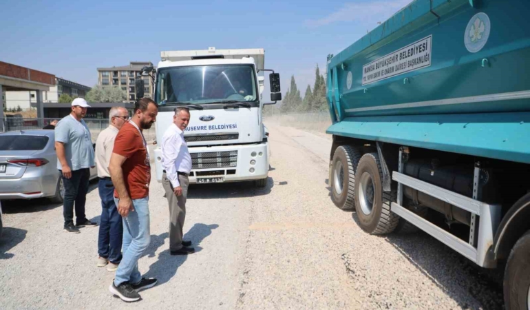 baskan-balaban-muradiyenin-ana-arterlerinde-bir-hafta-icerisinde-asfalt-sorun-bitecek-x5Pv2icA.jpg