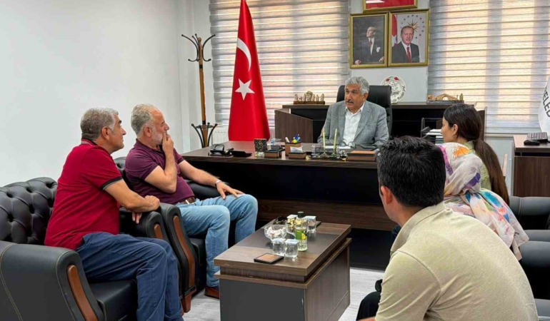 baskan-hallac-hemsehri-bulusmalarinda-vatandaslarla-bir-araya-geliyor-QxlVQnkB.jpg