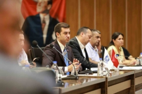 baskan-mandalinci-muhtarlarla-bir-araya-geldi-3JWRmmyD.jpg