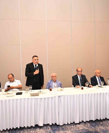 baskan-sadikoglu-konteynerdeki-isletmelerin-sesi-oldu-STx8lPLc.jpg