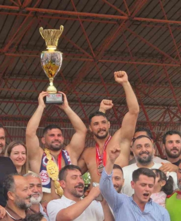 baspehlivan-erkan-tas-altin-kemerini-takti-WqkqsXQj.jpg