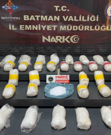 batmanda-uyusturucu-operasyonu-19-kilo-metamfetamin-ele-gecirildi-94ZkcYhK.jpg