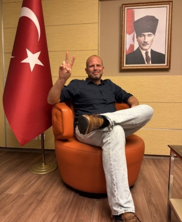 belcika-savunma-bakani-francken-tekrar-merhaba-benim-guzel-turkiyem-cv4ny7tD.jpg