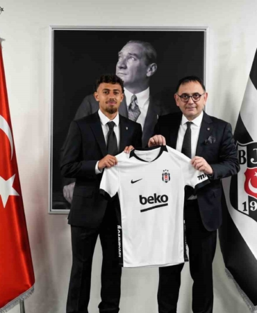 besiktas-ilhan-fakili-ile-4-yillik-sozlesme-imzaladi-8pYJrkXt.jpg