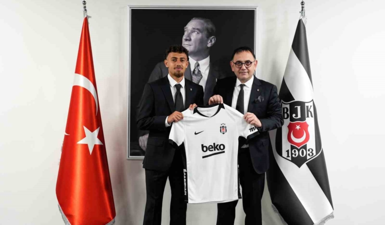 besiktas-ilhan-fakili-ile-4-yillik-sozlesme-imzaladi-8pYJrkXt.jpg