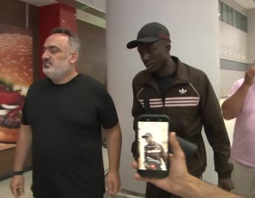 besiktasin-yeni-transferi-ouattara-istanbula-geldi-4YwkvKmp.jpg