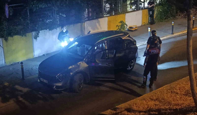 beylikduzunde-dur-ihtarina-uymayan-2-kisi-yakalandi-m7TY7WEu.jpg