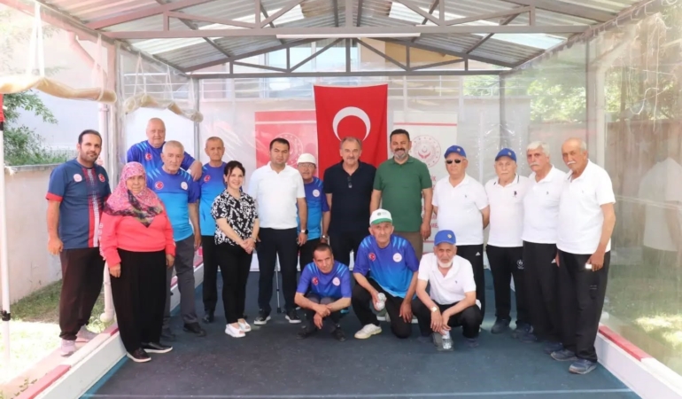 bilecik-huzurevi-bocce-dostluk-musabakasindan-galibiyetle-ayrildi-lD2b7V1i.jpg