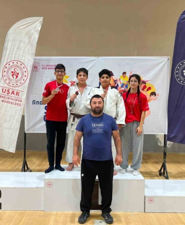 bilecikli-judocular-yari-final-biletini-4-madalyayla-aldi-SEdOMu4v.jpg