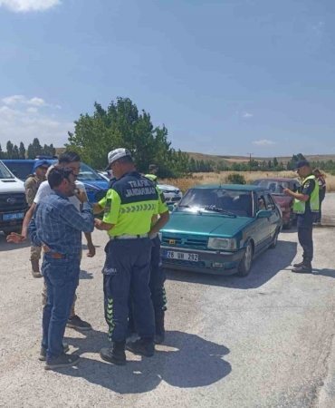 bilecikte-140-sahis-ve-143-arac-kontrol-edildi-qkpwsTGT.jpg