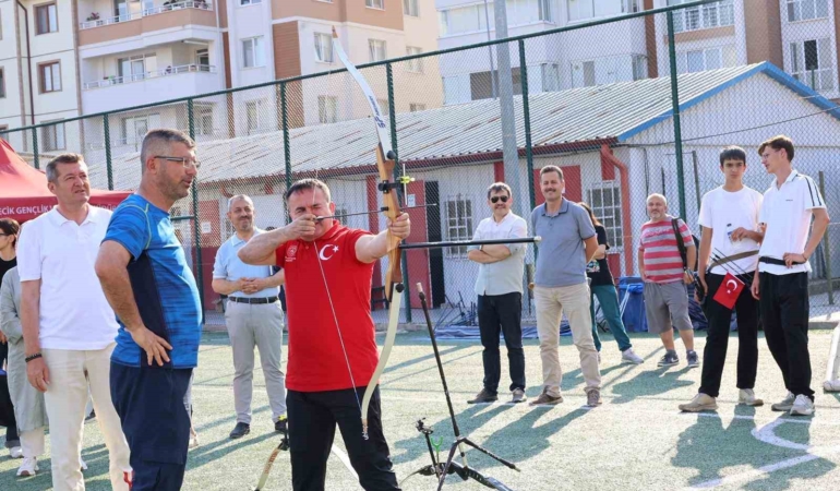 bilecikte-gsb-yaz-spor-okullari-coskuyla-acildi-pBvSRwCV.jpg