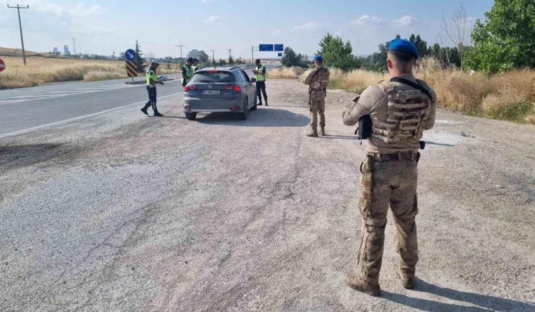 bilecikte-jandarma-denetimlerinde-73-bin-377-lira-ceza-kesildi-ed36MKU5.jpg