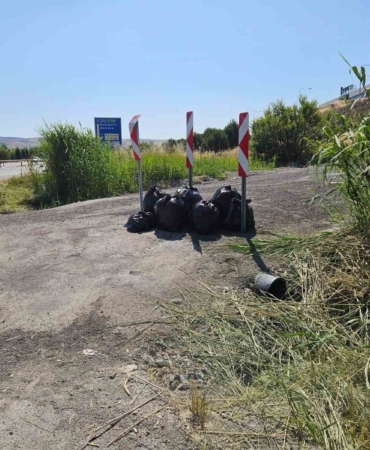 bilecikte-jandarma-poset-poset-cop-topladi-MtxWeMkI.jpg