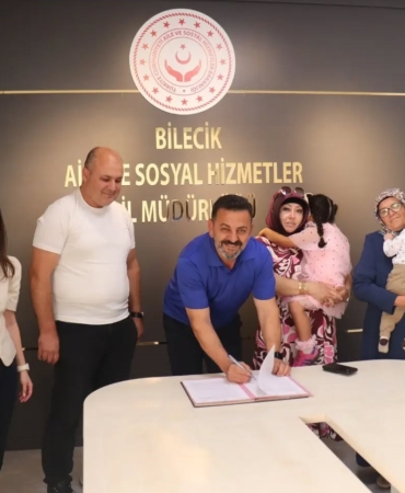 bilecikte-koruyucu-aile-sozlesmesi-imzalandi-eMVgdcTO.jpg