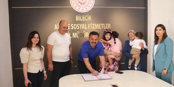 bilecikte-koruyucu-aile-sozlesmesi-imzalandi-eMVgdcTO.jpg