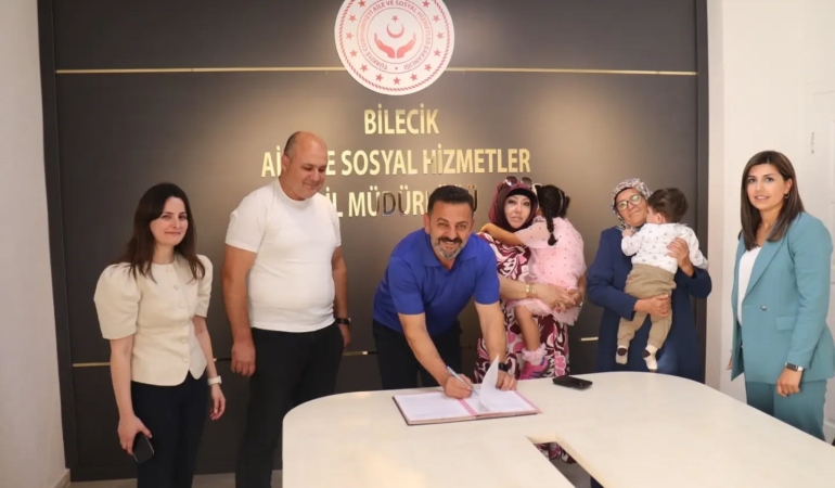 bilecikte-koruyucu-aile-sozlesmesi-imzalandi-eMVgdcTO.jpg