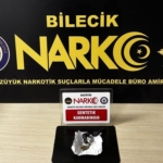 bilecikte-uyusturucu-operasyonu-1-gozalti-C6x4ZFiw.jpg