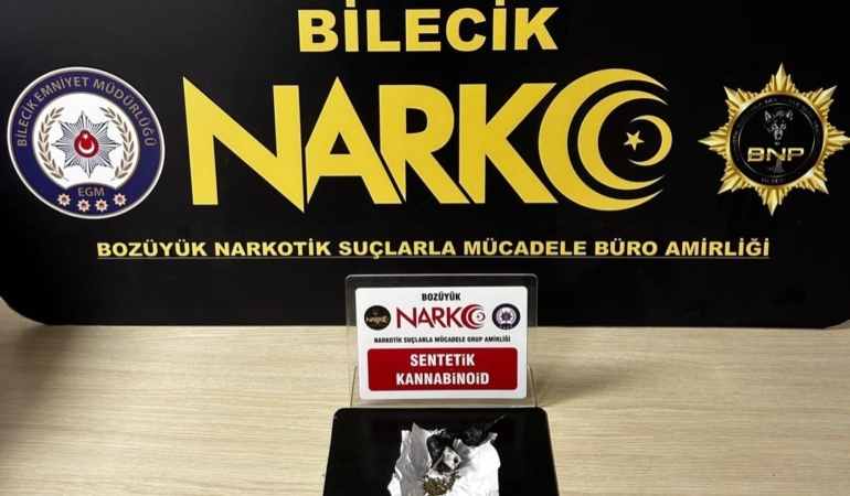 bilecikte-uyusturucu-operasyonu-1-gozalti-C6x4ZFiw.jpg