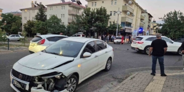 bingolde-trafik-kazasi-2-yarali-yUO3UpFQ.jpg