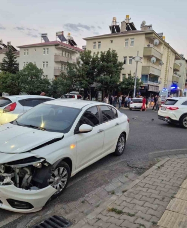 bingolde-trafik-kazasi-2-yarali-yUO3UpFQ.jpg
