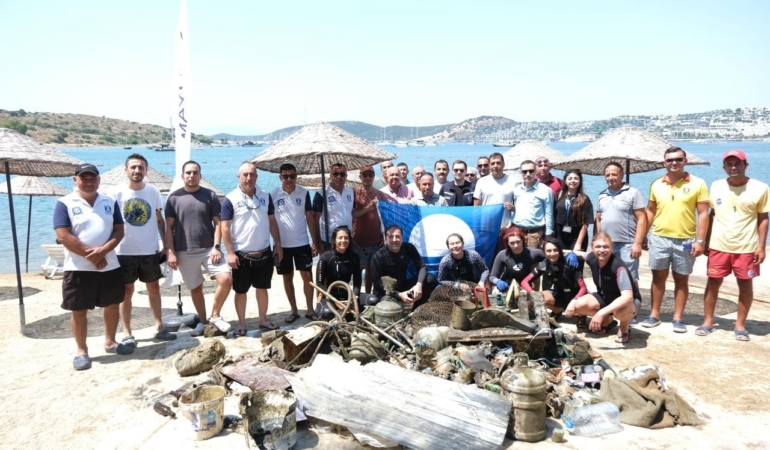 bodrumda-deniz-dibinden-370-kilogram-atik-cikarildi-rMMMepd2.jpg