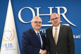 bosna-hersek-yuksek-temsilciligine-gecici-olarak-abdli-diplomat-crishock-atandi-b7HsfQbB.jpg