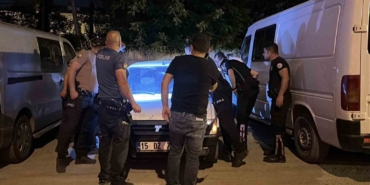 burdurda-aracin-icinde-hareketsiz-bulunan-genc-hastanede-hayatini-kaybetti-lU5qOcSN.jpg