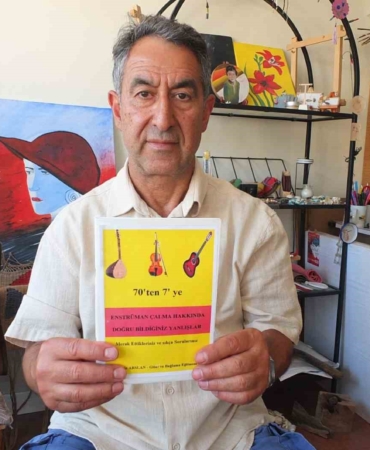 burhaniyeli-egitmen-70den-7ye-kitap-yazdi-cNpTn5nr.jpg