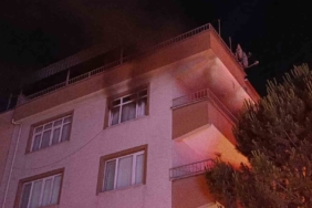 bursada-apartman-dairesinde-cikan-yangin-panige-neden-oldu-GebcXvgx.jpg