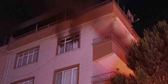 bursada-apartman-dairesinde-cikan-yangin-panige-neden-oldu-GebcXvgx.jpg