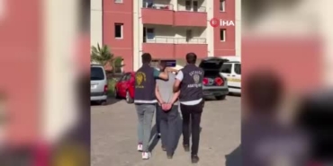 catalcada-esini-bicaklayarak-kacan-supheli-gozaltina-alindi-ghxzL3L7.jpg