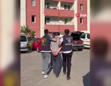 catalcada-esini-bicaklayarak-kacan-supheli-gozaltina-alindi-ghxzL3L7.jpg