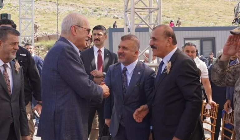 celal-kadooglu-ve-tbmm-baskani-numan-kurtulmus-bir-araya-geldi-ulMfNcZF.jpg