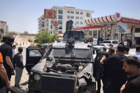 cizrede-polis-araci-takla-atti-2-polis-memuru-yaralandi-cvSdXIvV.jpg