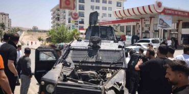 cizrede-polis-araci-takla-atti-2-polis-memuru-yaralandi-cvSdXIvV.jpg