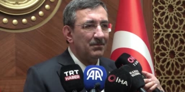 cumhurbaskani-yardimcisi-yilmaz-tahranda-basin-toplantisi-duzenledi-mXc9fYP3.jpg