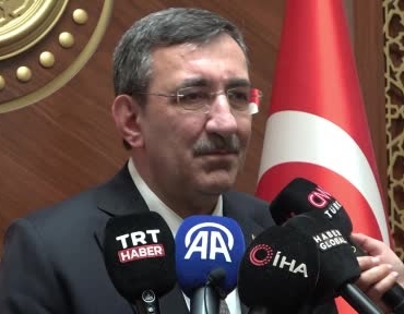 cumhurbaskani-yardimcisi-yilmaz-tahranda-basin-toplantisi-duzenledi-mXc9fYP3.jpg