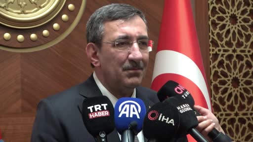 cumhurbaskani-yardimcisi-yilmaz-tahranda-basin-toplantisi-duzenledi-mXc9fYP3.jpg