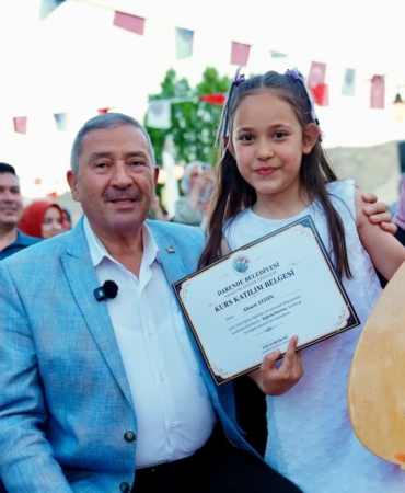 darende-belediyesi-sanat-ve-egitim-atolyesinde-donem-sonu-heyecani-8yKQLrKk.jpg