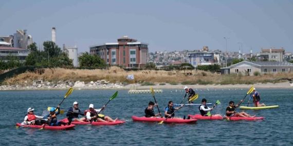 denizcilik-ve-kabotaj-bayraminda-gencler-denizle-bulustu-eSt5fkf7.jpg