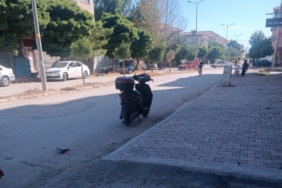 devrilen-elektrikli-bisikletin-surucusu-yaralandi-KRK4JF2p.jpg