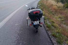 direksiyon-h-kimiyetini-kaybeden-motosiklet-surucusu-yoldan-cikti-1-yarali-zgQj2N88.jpg