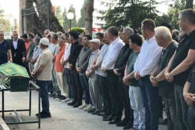 dis-tedavisi-icin-gittigi-hastanede-hayatini-kaybeden-8-yasindaki-kiz-son-yolculuguna-ugurlandi-rmWE9Lyq.jpg
