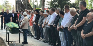dis-tedavisi-icin-gittigi-hastanede-hayatini-kaybeden-8-yasindaki-kiz-son-yolculuguna-ugurlandi-rmWE9Lyq.jpg