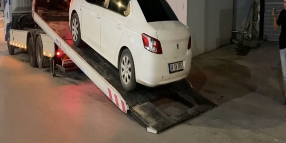 POLİSİN 'DUR' İHTARINA UYMADI, 490 BİN LİRA CEZA YEDİ
