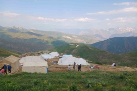 durankaya-yaylalarinda-cadirlar-kuruldu-brcPleAU.jpg
