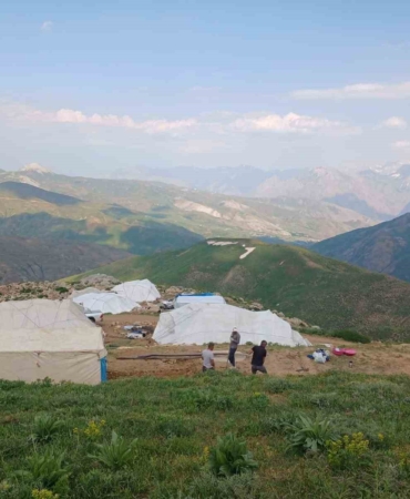 durankaya-yaylalarinda-cadirlar-kuruldu-brcPleAU.jpg